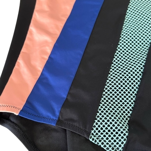 CITY CHIC COLOR BLOCK ONE PIECE SWIMSUIT SIZE MEDIUM/18 - Picture 6 of 16